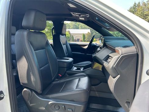 Used 2022 Chevrolet Tahoe High Country AWD/4WD image 55
