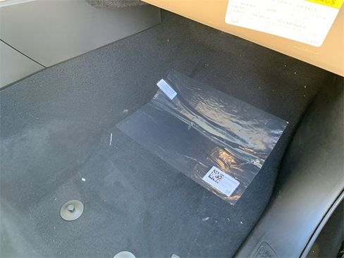 New 2025 Jeep Grand Cherokee Limited w/ Black Appearance Package image 31