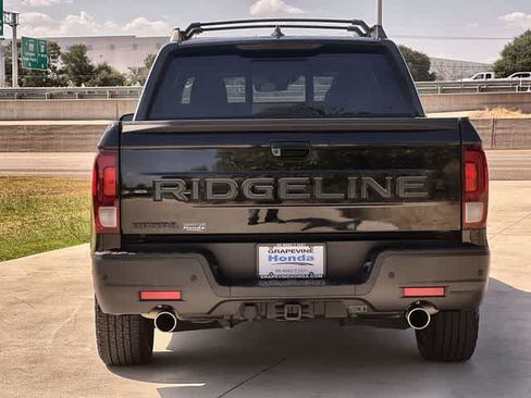 Used 2024 Honda Ridgeline Black Edition image 6