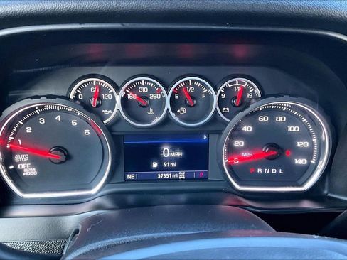 Used 2021 Chevrolet Silverado 1500 LT Trail Boss w/ Convenience Package II image 16