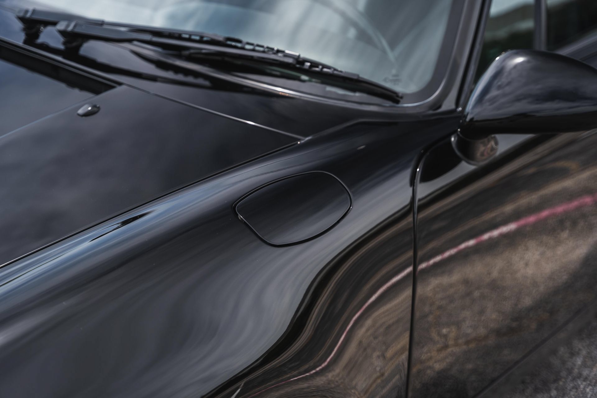 Used 1995 Porsche 911 Carrera RWD image 37
