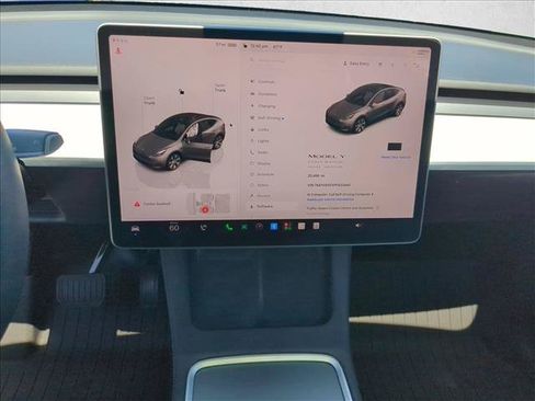 Used 2023 Tesla Model Y Long Range AWD/4WD image 12