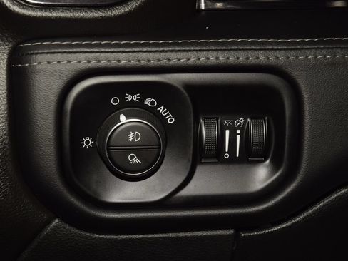Used 2022 RAM 2500 Limited AWD/4WD image 41