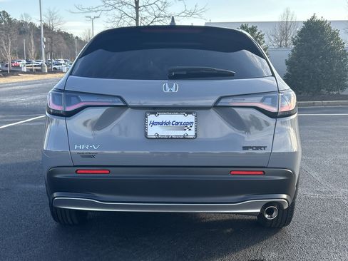 Certified 2025 Honda HR-V Sport image 8