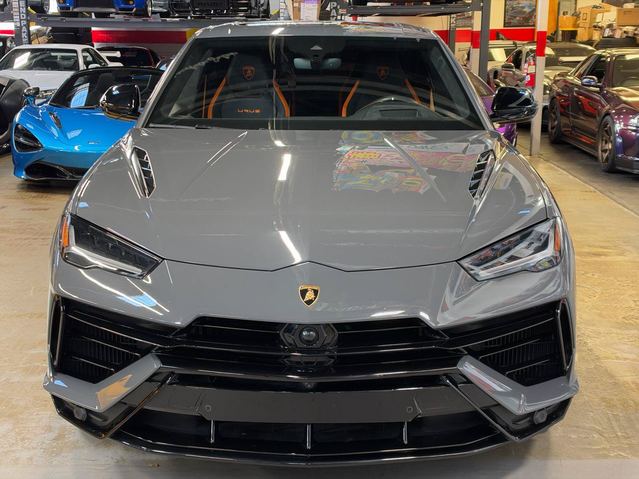 Used 2024 Lamborghini Urus S AWD/4WD image 3
