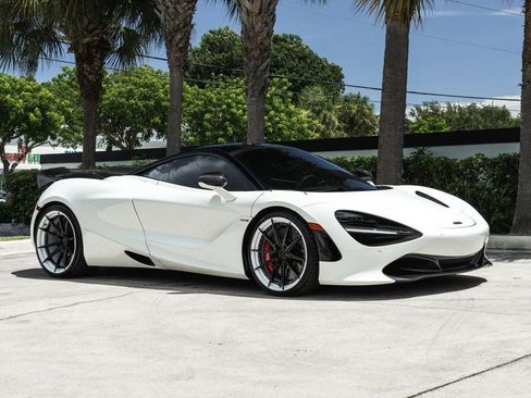 Used 2018 McLaren 720S Performance RWD image 9