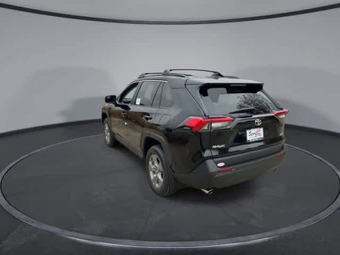 Used 2025 Toyota RAV4 XLE w/ Convenience Package image 6