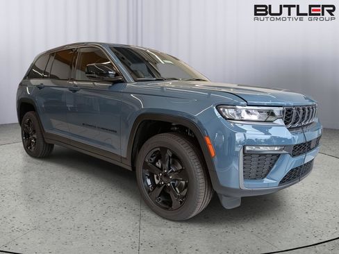 New 2026 Jeep Grand Cherokee Limited RWD image 8