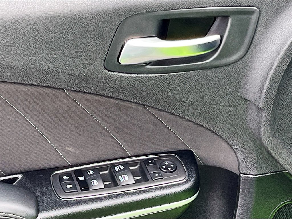 Used 2023 Dodge Charger Scat Pack w/ Harman/Kardon Audio Group RWD image 18
