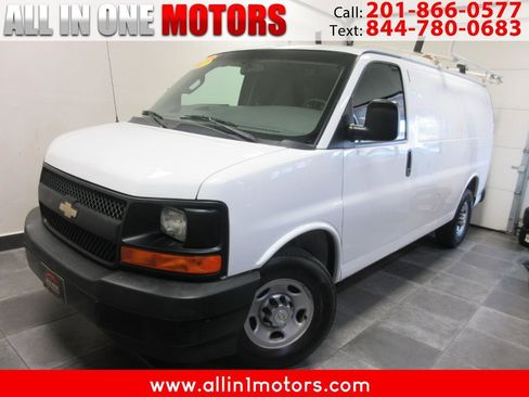 Used 2017 Chevrolet Express 2500 RWD image 1