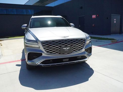 New 2025 Genesis GV80 3.5T Prestige image 2