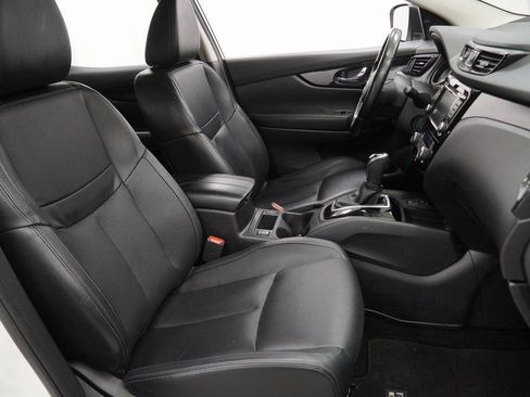 Used 2022 Nissan Rogue Sport SL image 48