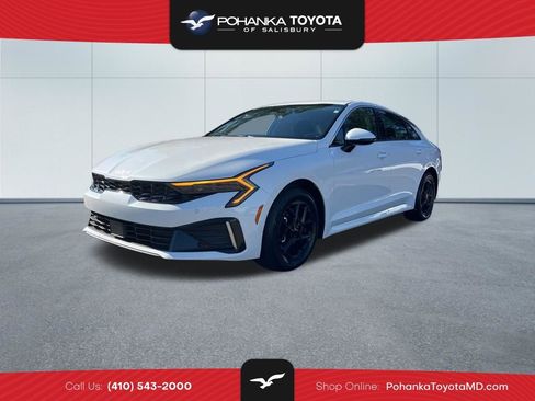 Used 2025 Kia K5 LXS FWD image 1