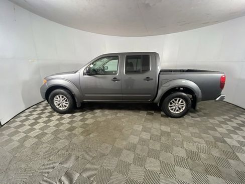 Used 2017 Nissan Frontier SV w/ SV Value Truck Package image 2