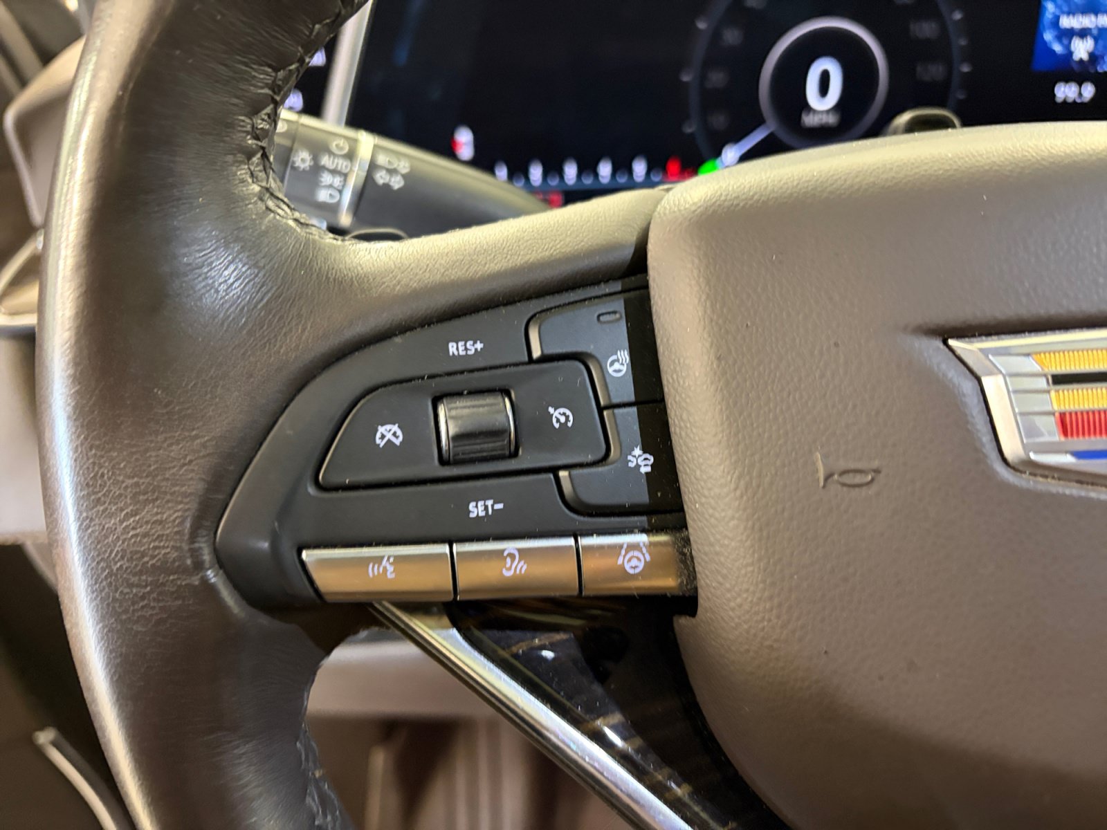 Used 2023 Cadillac Escalade ESV Sport w/ Touring Package AWD/4WD image 20