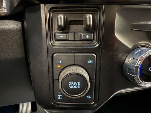 Used 2026 Ford F250 Lariat w/ Black Appearance Package image 23