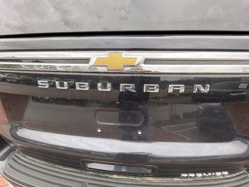 Used 2023 Chevrolet Suburban Premier AWD/4WD image 19