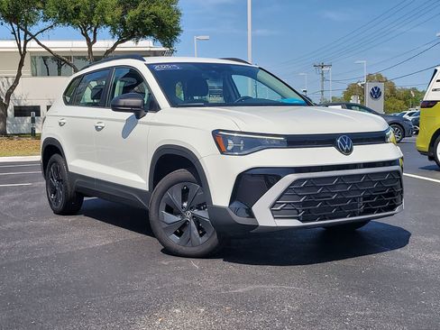 Certified 2025 Volkswagen Taos S FWD image 2