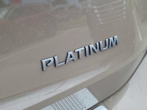 Used 2025 Nissan Rogue Platinum w/ Platinum Premium Package FWD image 9