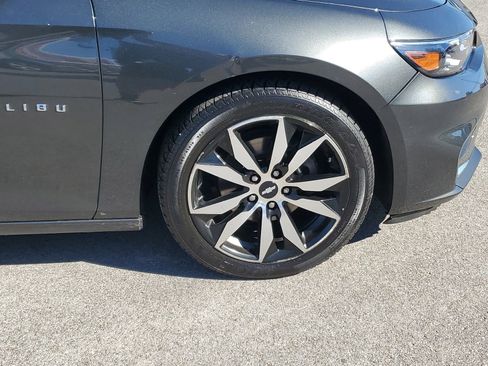 Used 2017 Chevrolet Malibu LT w/ Leather Package FWD image 6