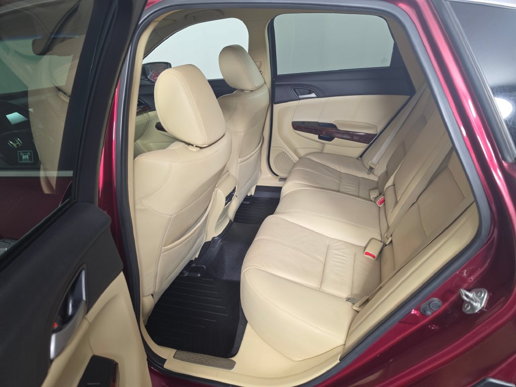 Used 2010 Honda Crosstour EX-L image 17