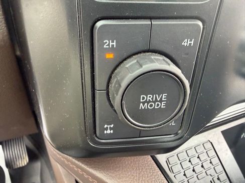 Used 2024 Ford F350 King Ranch AWD/4WD image 31