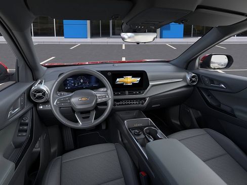 New 2026 Chevrolet Equinox LT w/ Convenience Package II AWD/4WD image 15