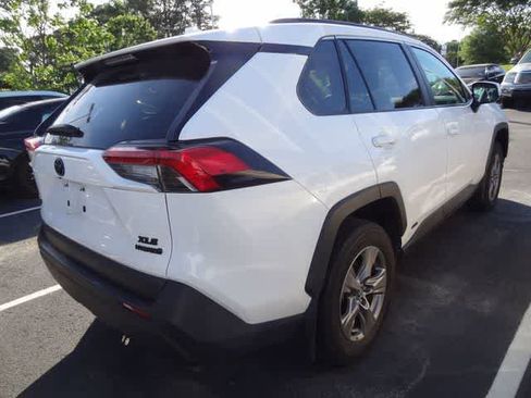 Certified 2024 Toyota RAV4 XLE AWD/4WD image 5