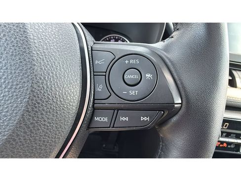 Used 2019 Toyota RAV4 XLE w/ Convenience Package AWD/4WD image 27