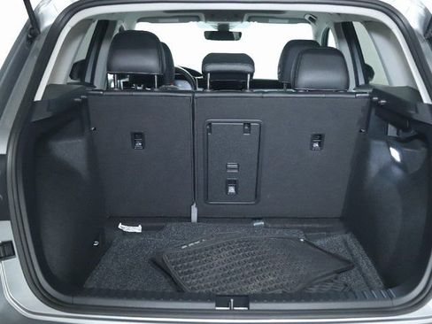 Used 2025 Volkswagen Taos SE image 31