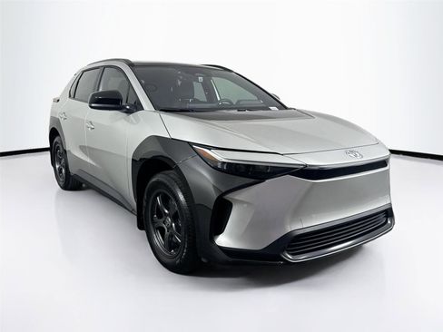 Used 2024 Toyota bZ4X XLE image 4