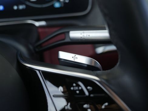 Used 2022 Mercedes-Benz S 580 4MATIC Sedan w/ AMG Line Package image 51