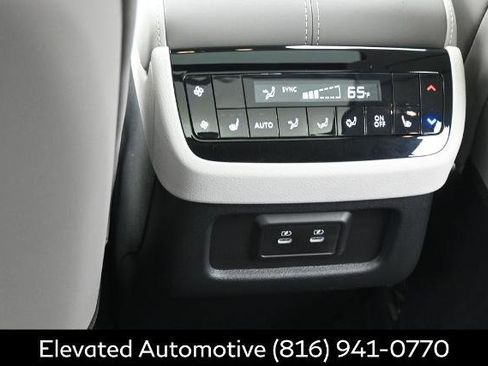 Certified 2026 INFINITI QX60 Luxe w/ Cargo Package AWD/4WD image 15