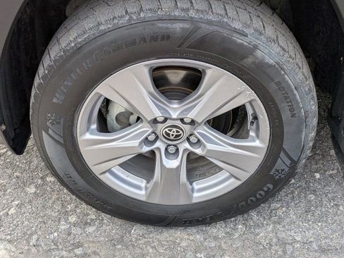 Certified 2023 Toyota RAV4 LE image 10