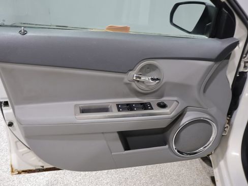 Used 2008 Dodge Avenger SXT FWD image 13
