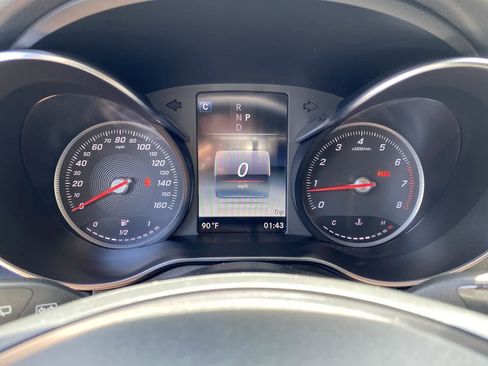 Used 2019 Mercedes-Benz GLC 300 4MATIC image 26