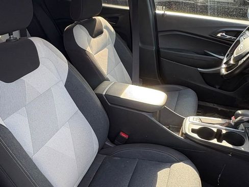 Used 2024 Chevrolet Trax RS image 12