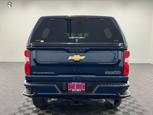 Used 2022 Chevrolet Silverado 2500 High Country w/ Z71 Off-Road Package AWD/4WD image 9