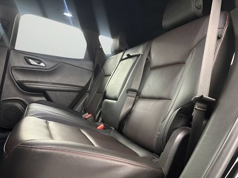 Used 2021 Chevrolet Blazer RS w/ Enhanced Convenience Package FWD image 11