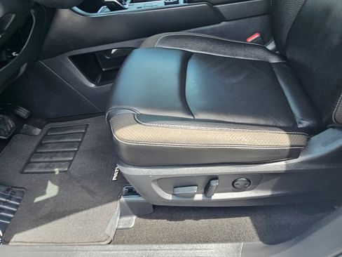 Certified 2025 Nissan Pathfinder SL AWD/4WD image 16