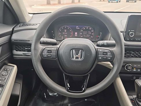 Certified 2025 Honda Accord LX image 11