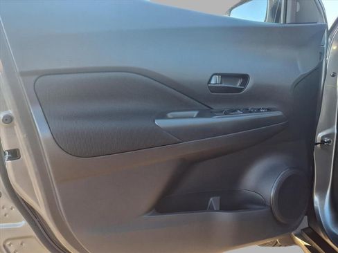 Used 2025 Nissan Kicks Play S image 18