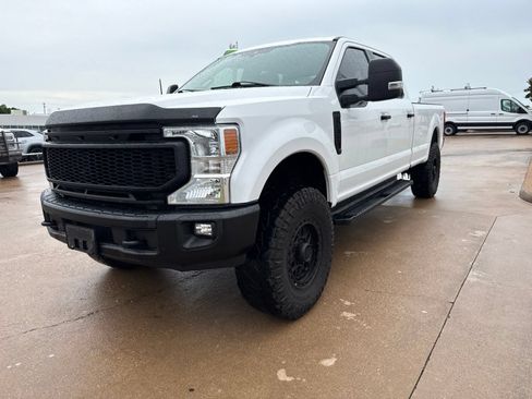 Used 2020 Ford F250 XLT w/ XLT Premium Package AWD/4WD image 3
