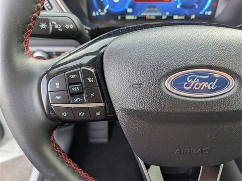 Certified 2022 Ford Escape SEL w/ SEL Stealth AWD Package image 16