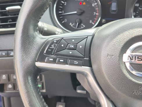 Used 2018 Nissan Rogue SL AWD/4WD image 17