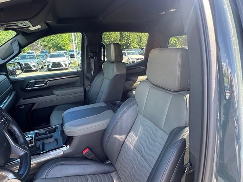 Used 2025 Chevrolet Silverado 1500 ZR2 AWD/4WD image 9