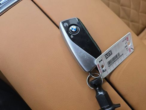Used 2025 BMW X7 xDrive40i w/ Premium Package AWD/4WD image 37
