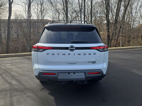 New 2026 Nissan Pathfinder Platinum image 8