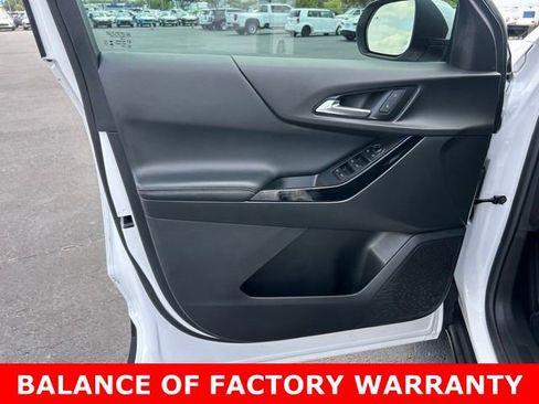 Used 2025 Chevrolet Equinox LT image 12