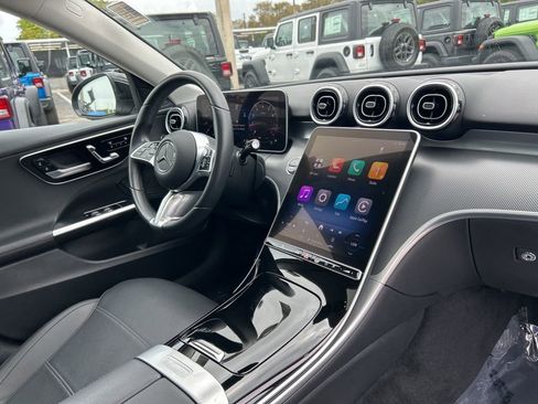 Used 2025 Mercedes-Benz C 300 Sedan image 23